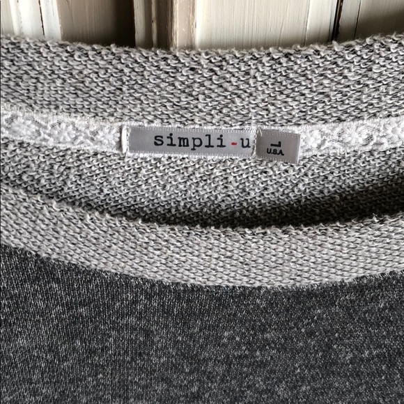 Extra Long gray sweatshirt - Picture 2 of 5